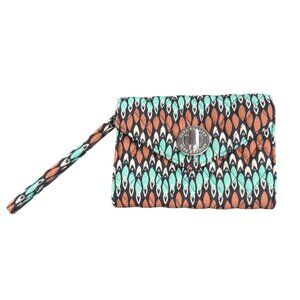 Vera Bradley Sierra Stream Quilted Wristlet Wallet Turn Lock Closure Zip NWOT